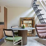 Modern Duplex In Paris - 4P